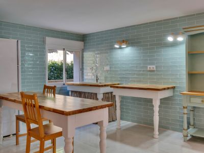 Guest apartment kitchen