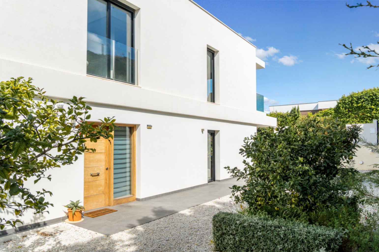 Villa exterior and entrance