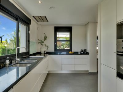 Modern kitchen