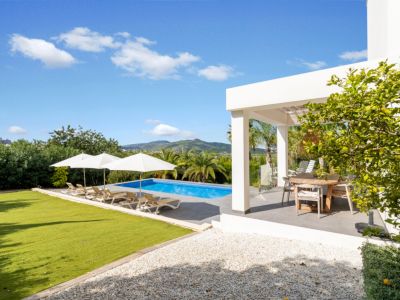 Garden with pool and terrace