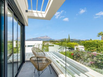 Balcony with mountain views