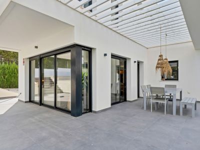 Terrace with pergola