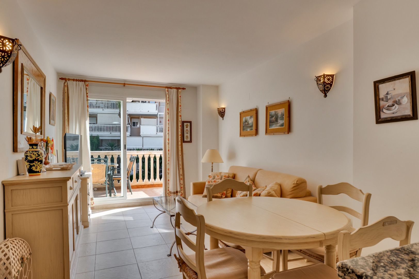 Living-dining room with terrace access