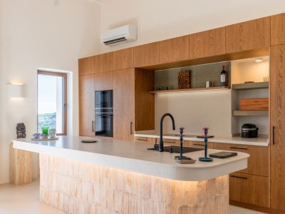 Kitchen with island