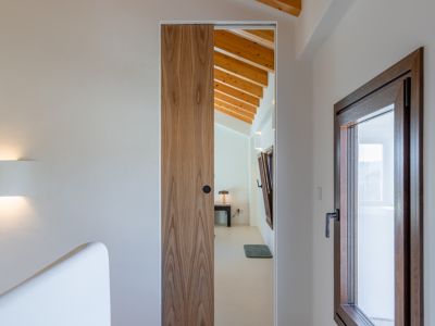 Bedroom entrance