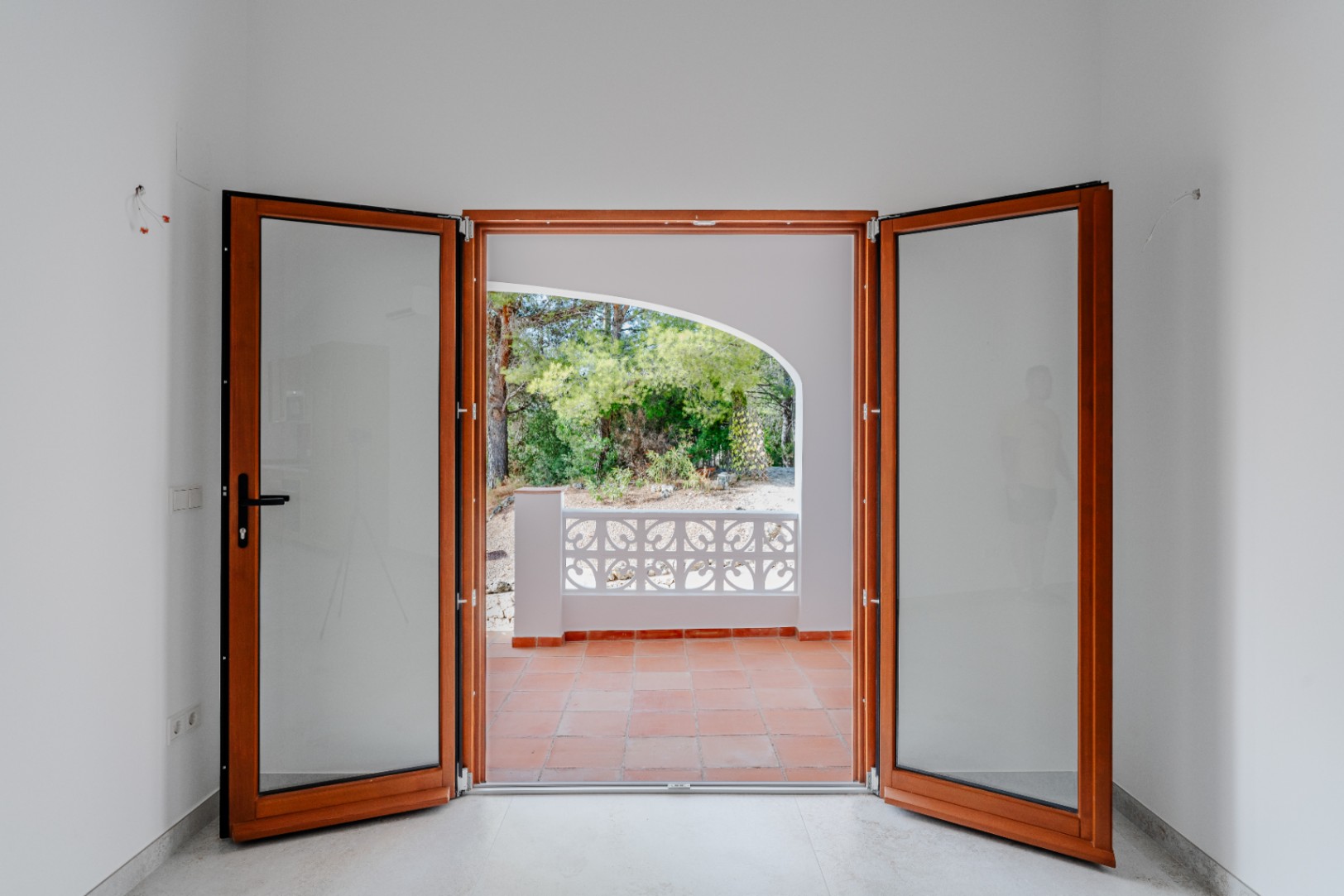 Access to the covered terrace