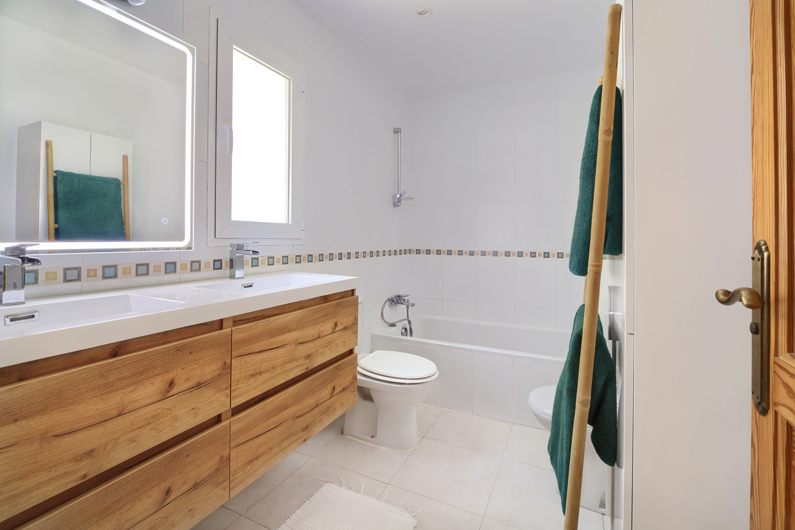 Bathroom with bathtub