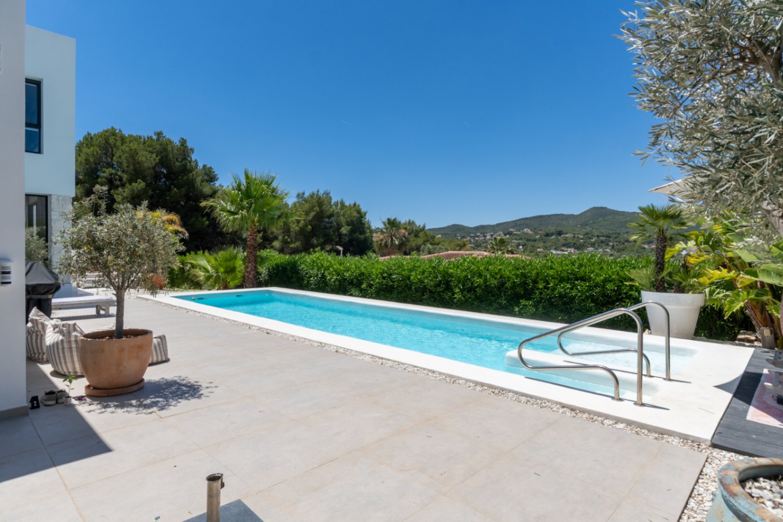 Swimming pool and terrace