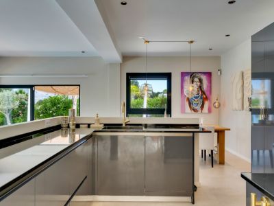 Open kitchen