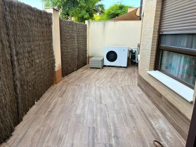 Exclusive ground-floor apartment with garden and pool in Jávea (El Arenal)