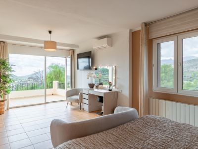 Bedroom with terrace