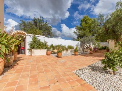 Outdoor patio