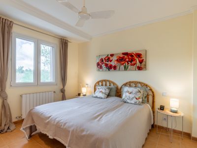 Bedroom with window