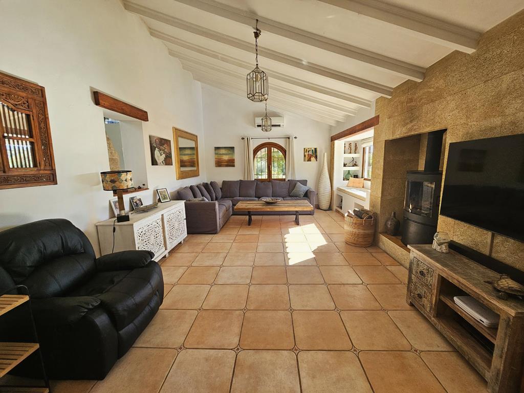 Living room with fireplace