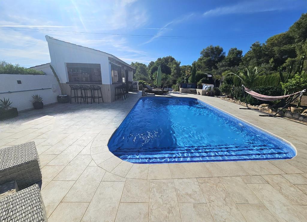 Swimming pool and terrace