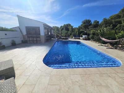 Swimming pool and terrace