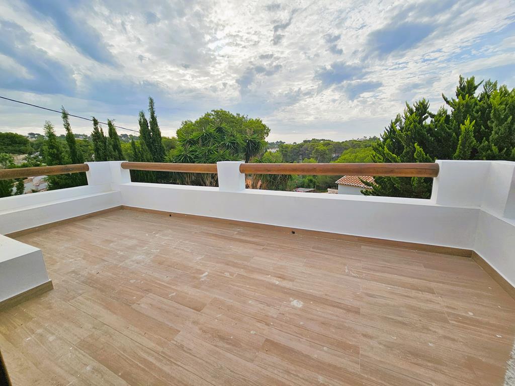Terrace with open views