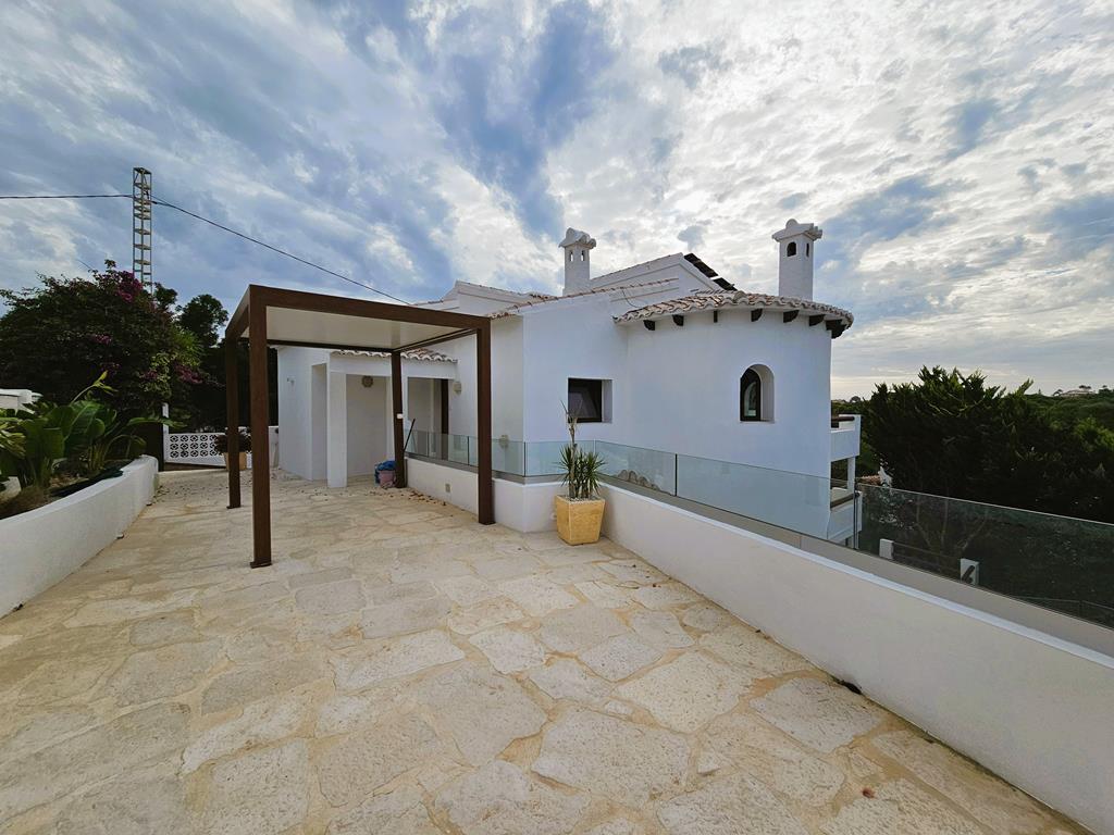 Terrace with pergola