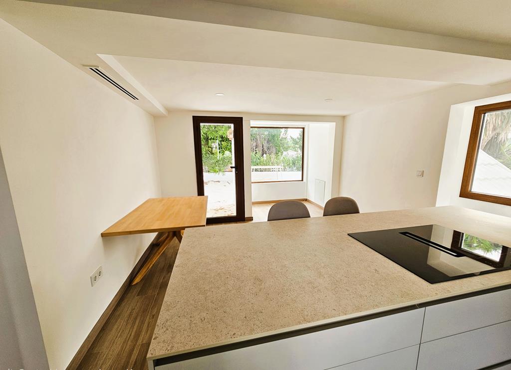 Open kitchen