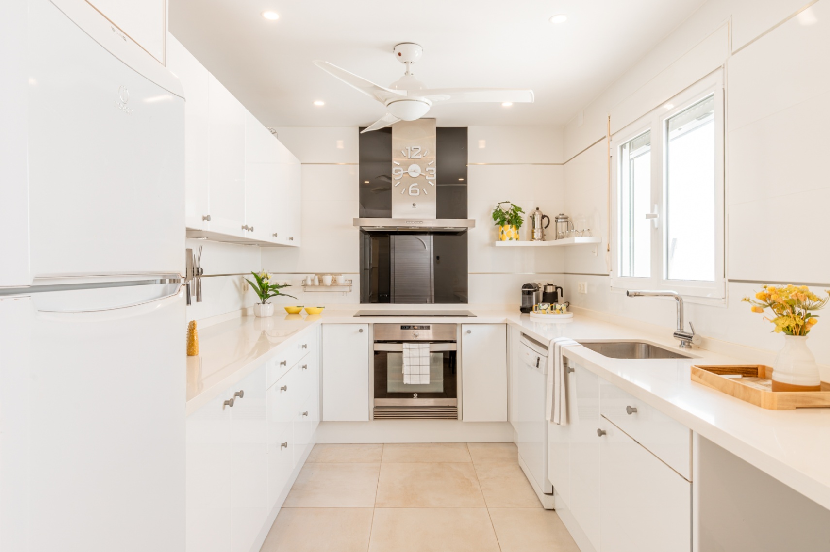 Separate kitchen