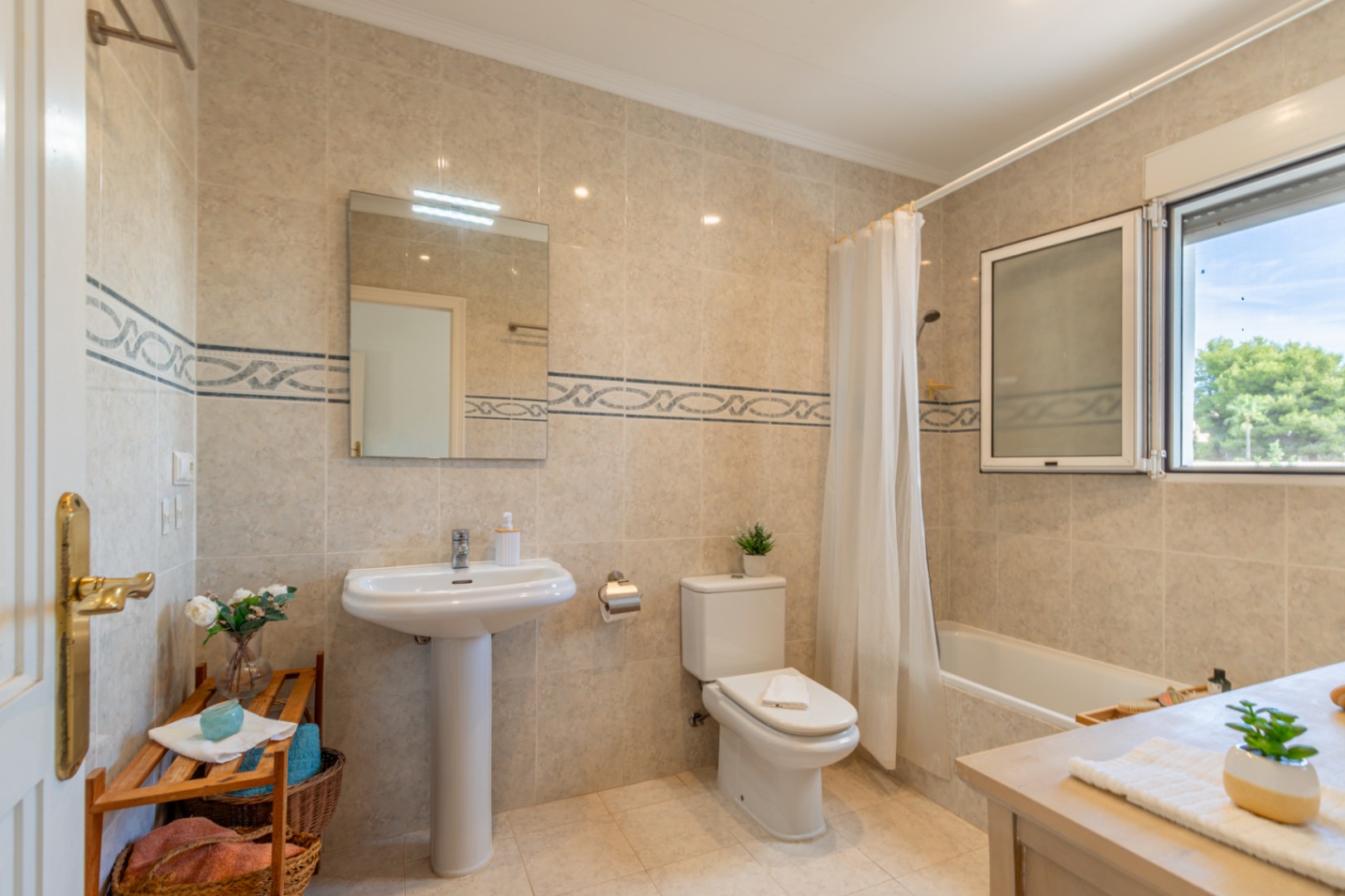 Villa for sale in Benissa, Baladrar with private pool