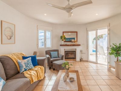 Living room with fireplace