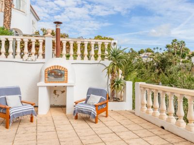 Terrace with pizza oven