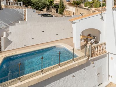 Swimming pool and terrace