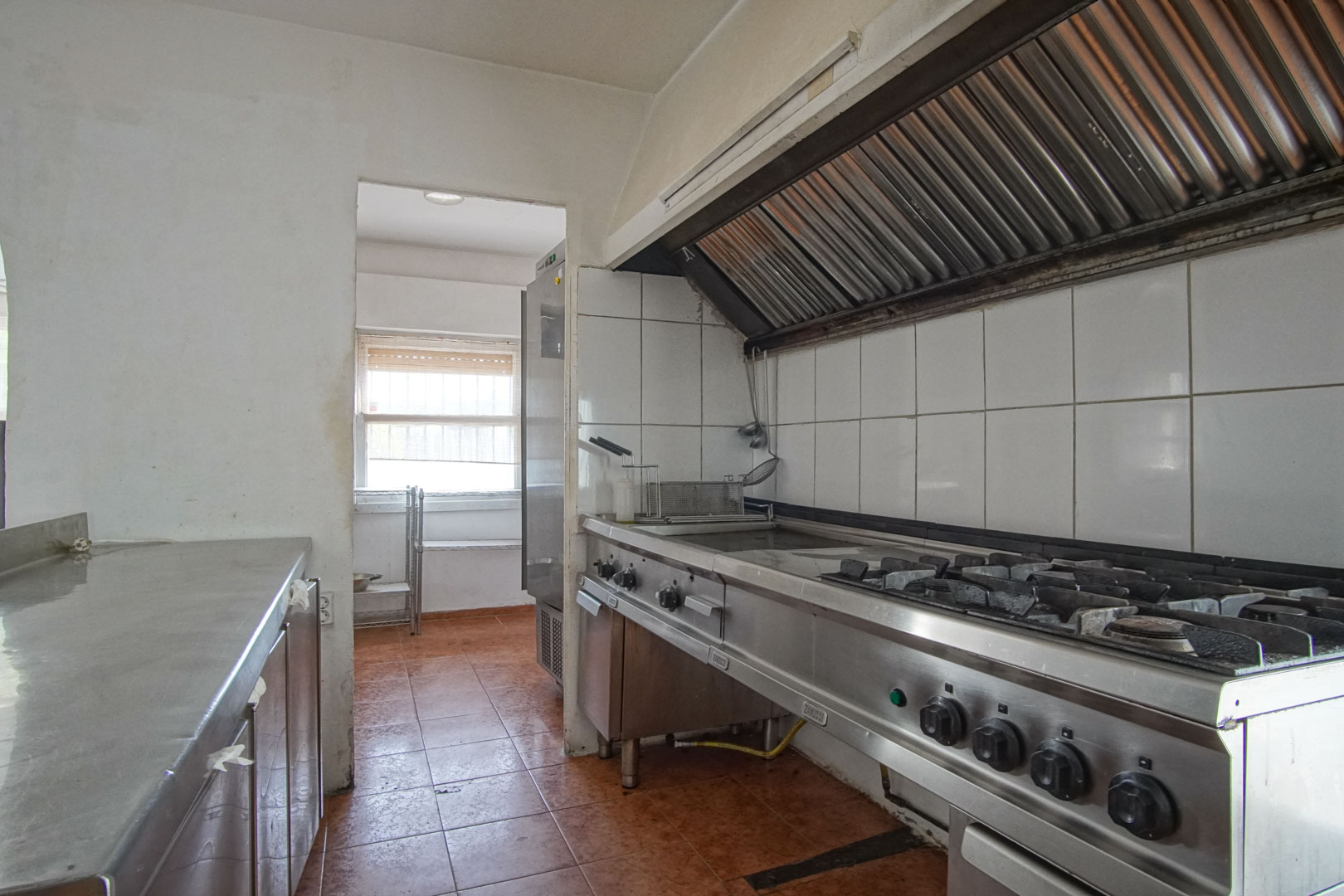 Commercial kitchen