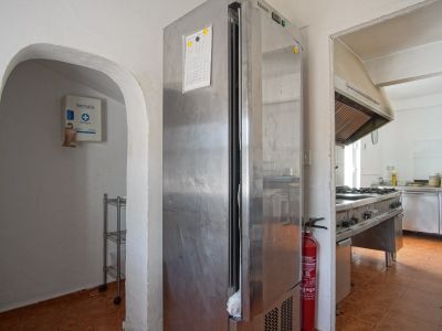 Commercial kitchen