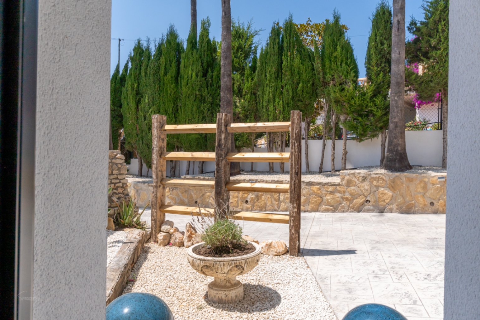 Villa in Jávea with Private Pool and Mountain Views