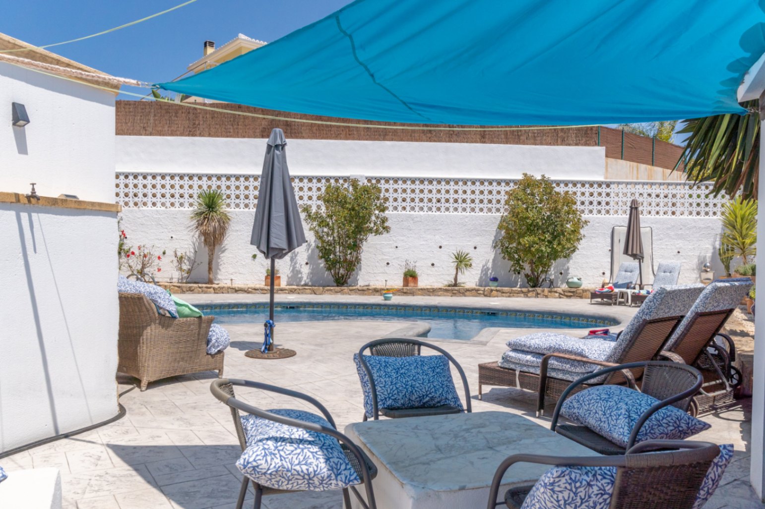 Villa in Jávea with Private Pool and Mountain Views