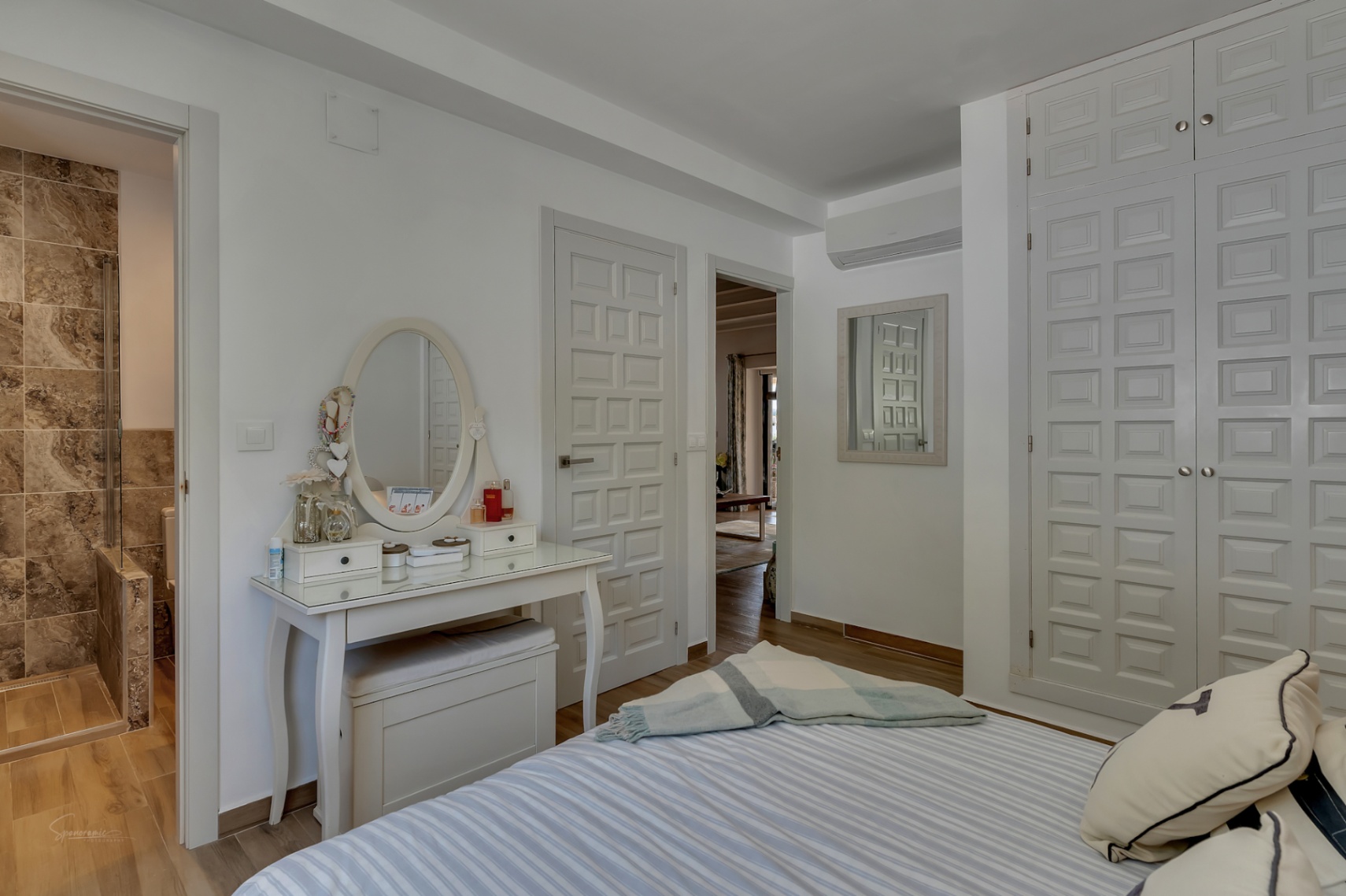 Villa in Jávea with Private Pool and Mountain Views