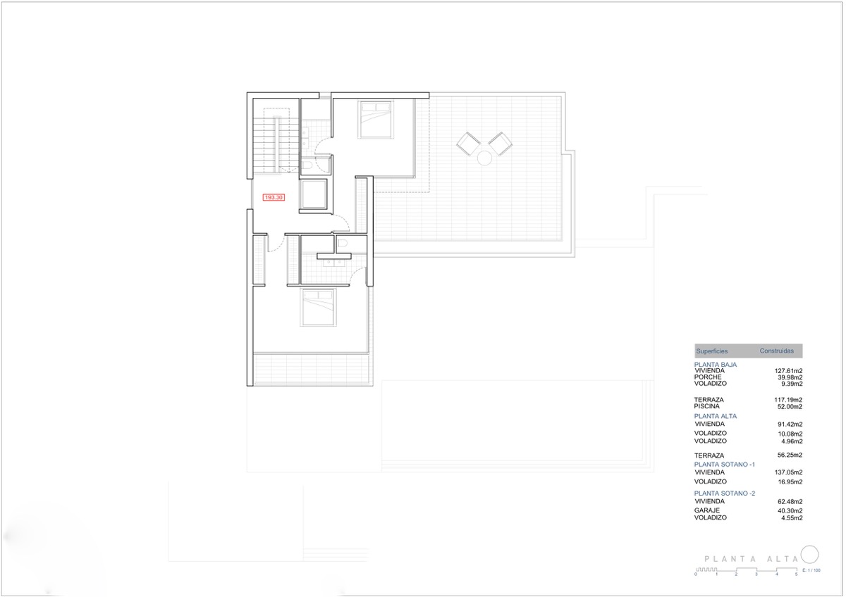 Technical floor plan of the upper level showing the layout of bedrooms with en-suite bathrooms, elevator access, and a spacious open terrace.