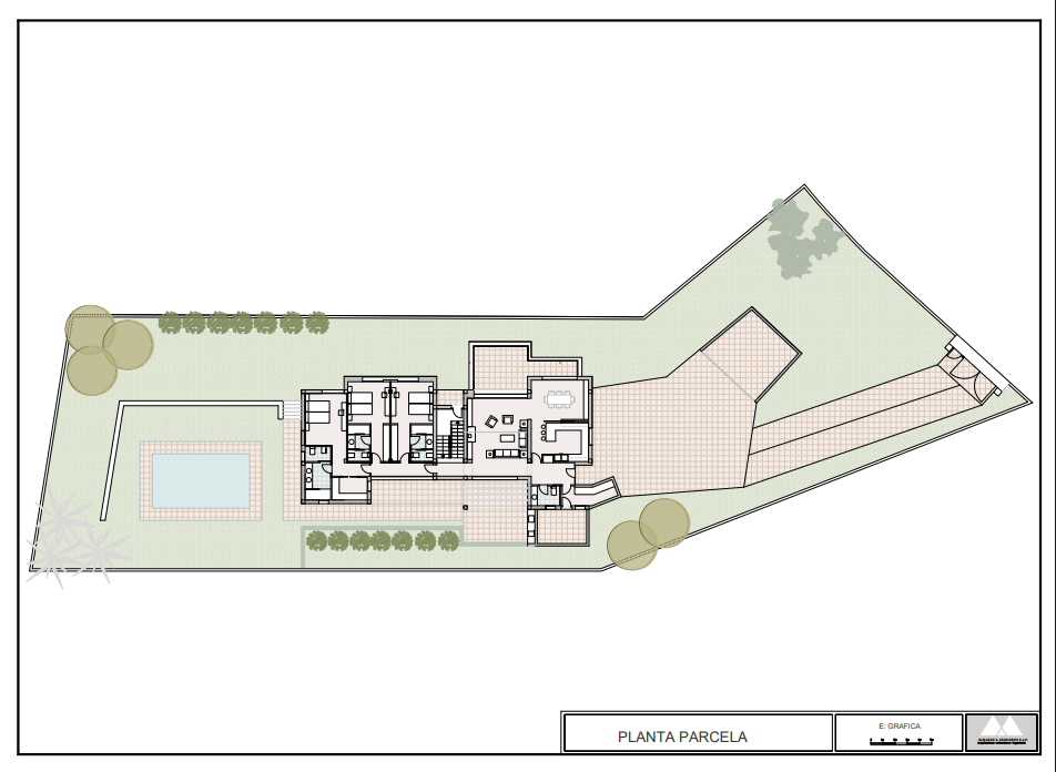 Detailed site plan showing the villa's footprint on the 1,528 m² plot, including the swimming pool, terraces, driveway, and interior distribution of the ground floor.